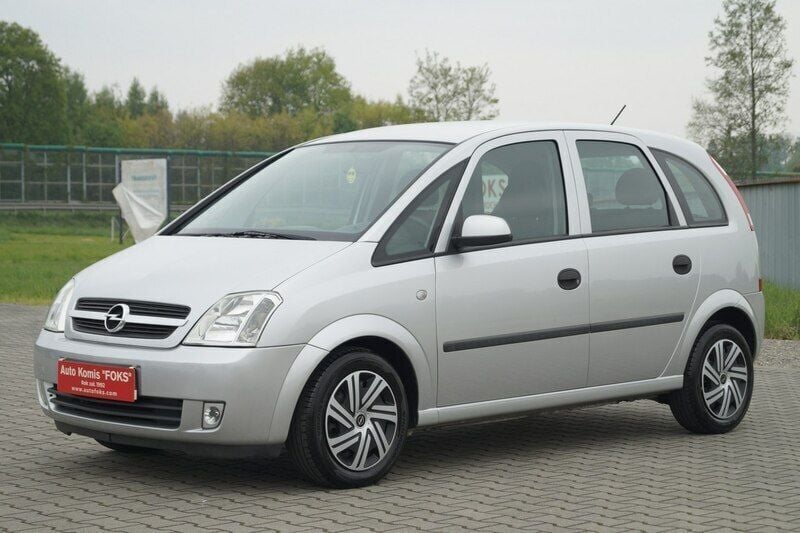 Srebrny (metalik) Używany 2004 Opel Meriva Minivan | 12 900 zł - Obraz 1/4