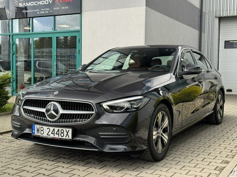 Szary Używany 2022 Mercedes C180 Sedan/Limuzyna | 148 000 zł - Obraz 1/4