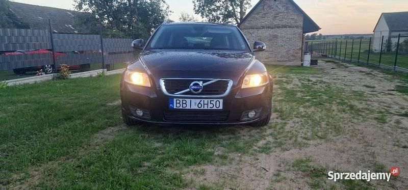 Czarny Używany 2011 Volvo V50 Kombi | 13 600 zł (Dobra cena) - Obraz 1/4