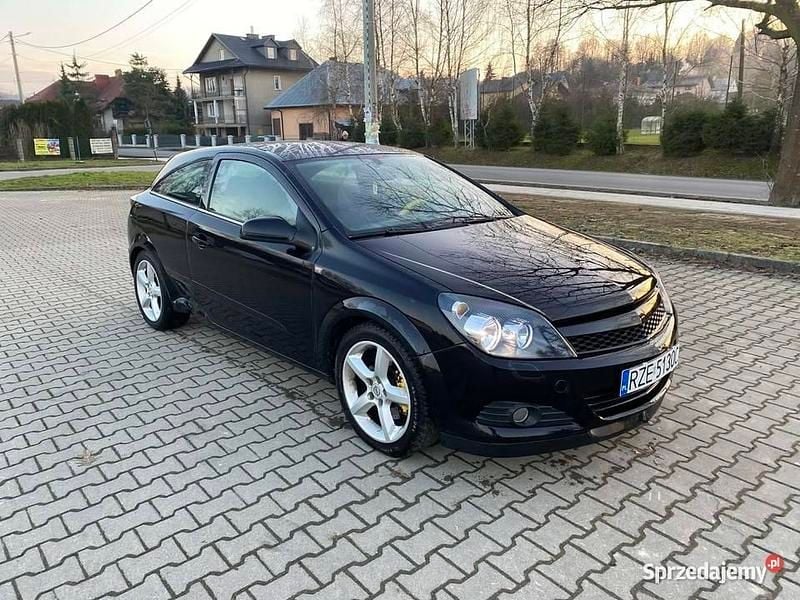 Używany 2005 Opel Astra GTC | 4900 zł (Uczciwa cena) - Obraz 1/4
