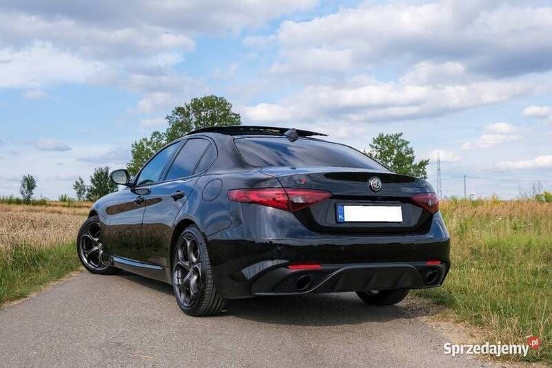 Używany Alfa Romeo Giulia Ti 280 KM (205 kW) 2021 Czarny Sedan/Limuzyna