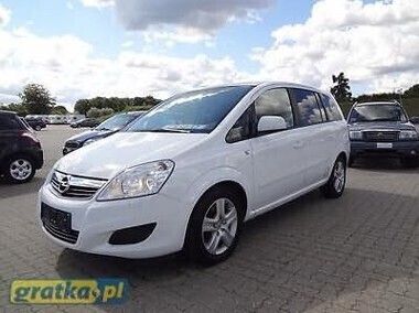 Biały Używany 2010 Opel Zafira Minivan | 23 900 zł (Drogi) - Obraz 1/4