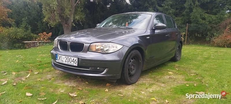 Szary Używany 2008 BMW 118 Hatchback | 14 000 zł - Obraz 1/4
