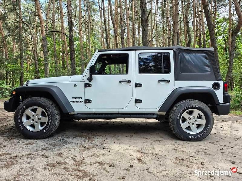 Używany 2016 Jeep Wrangler Sport SUV | 91 000 zł (Super Cena) - Obraz 1/4