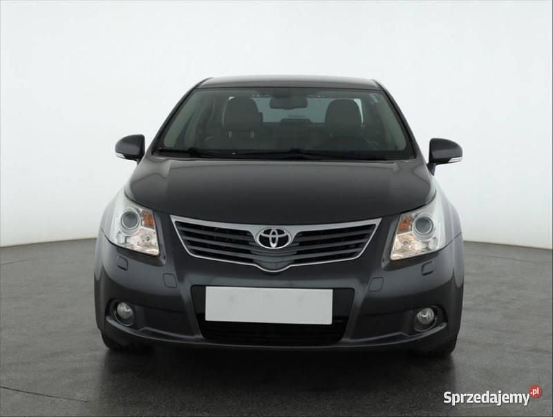 Szary Używany 2011 Toyota Avensis Sedan/Limuzyna | 32 999 zł (Uczciwa cena) - Obraz 1/4