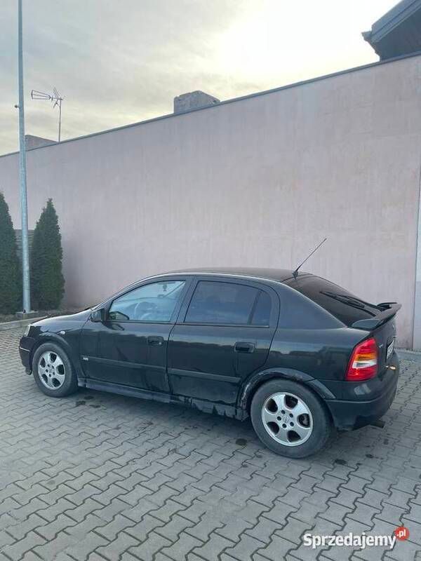 Czarny Używany 1999 Opel Astra Sedan/Limuzyna | 1850 zł (Dobra cena) - Obraz 1/4