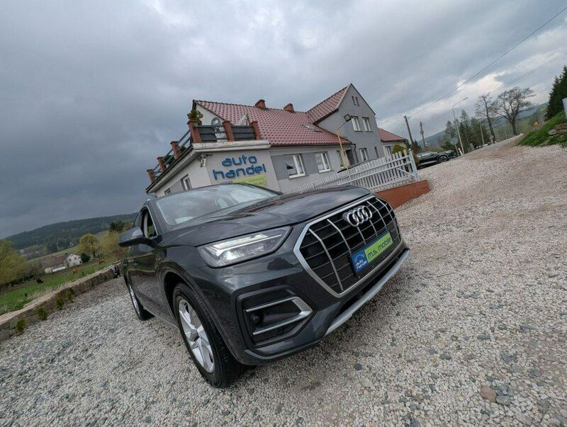Grafitowy (metalik) Używany 2020 Audi Q5 SUV | 119 900 zł (Uczciwa cena) - Obraz 1/4