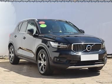 Używany Volvo XC40 250 KM (183 kW) 2020 Czarny SUV