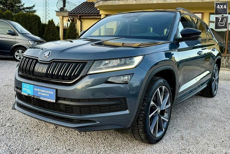 Grafitowy Używany 2021 Skoda Kodiaq Sport SUV | 134 900 zł (Drogi) - Obraz 1/4
