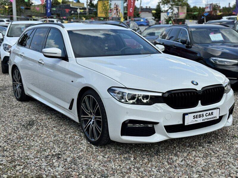 Używany BMW 530 279 KM (205 kW) 2017 Niebieski ciemny (metalik) Kombi