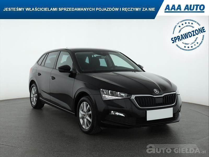 Używany Skoda Scala 2022 Czarny Hatchback