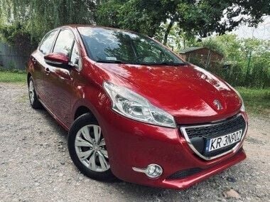 Czerwony Używany 2013 Peugeot 208 Access Hatchback | 20 500 zł (Uczciwa cena) - Obraz 1/4