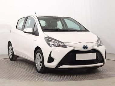 Używany Toyota Yaris 101 KM (74 kW) 2020 Biały Hatchback