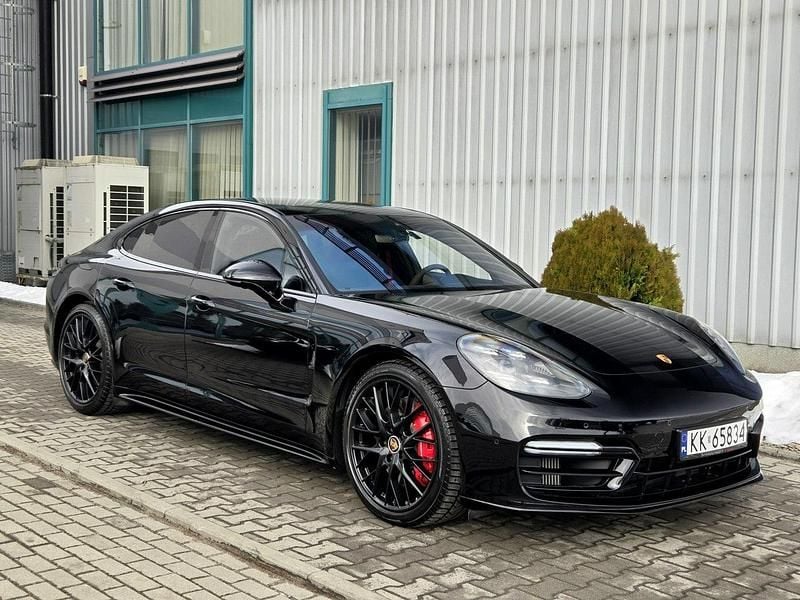 Używany Porsche Panamera 480 KM (353 kW) 2022 Czarny (metalik) Sedan/Limuzyna