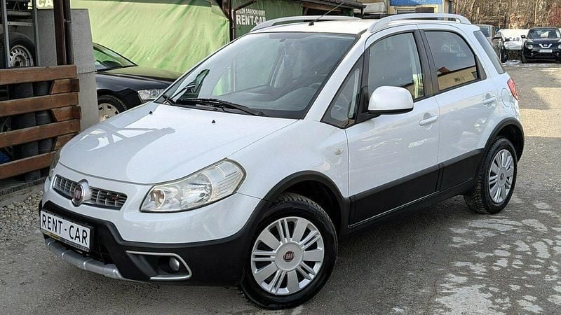 Używany Fiat Sedici 135 KM (99 kW) 2011 Biały SUV