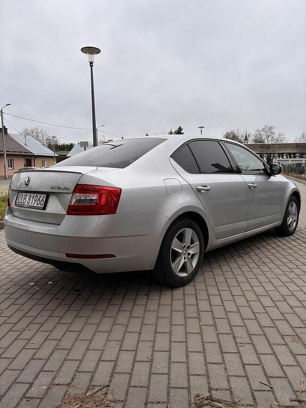 Używany Skoda Octavia 150 KM (110 kW) 2019 Srebrny Sedan/Limuzyna