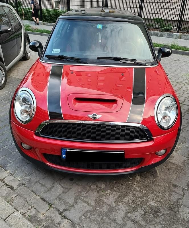 Używany Mini Cooper S 175 KM (128 kW) 2008 Czerwony (metalik) Hatchback