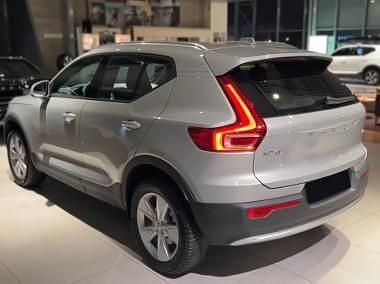 Srebrny Nowe 2025 Volvo XC40 Core SUV | 181 400 zł - Obraz 1/4