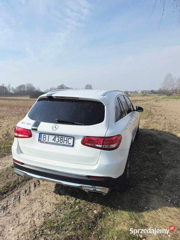 Używany Mercedes GLC300 2016 Biały SUV