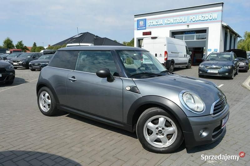 Używany Mini ONE 90 KM (66 kW) 2010 Szary (metalik) Hatchback