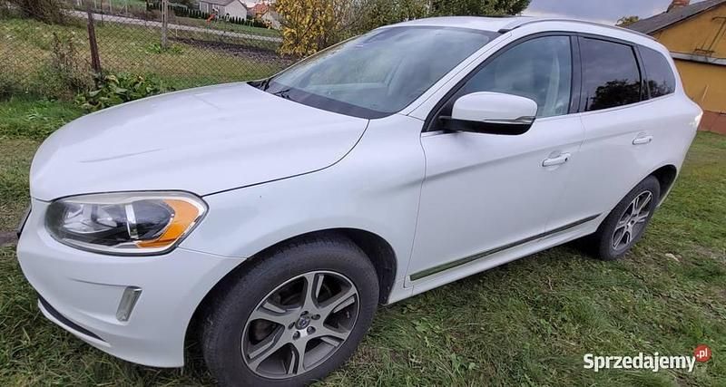 Biały Używany 2014 Volvo XC60 SUV | 45 990 zł (Super Cena) - Obraz 1/4