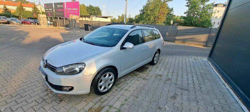 Srebrny Używany 2011 VW Golf VI Kombi | 15 600 zł - Obraz 1/4