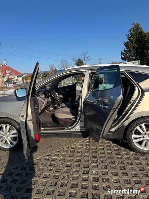 Używany 2011 Hyundai ix35 SUV | 32 600 zł (Uczciwa cena) - Obraz 1/4