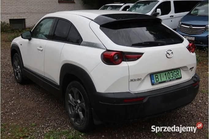 Używany 2022 Mazda MX30 SUV | 49 509 zł - Obraz 1/4