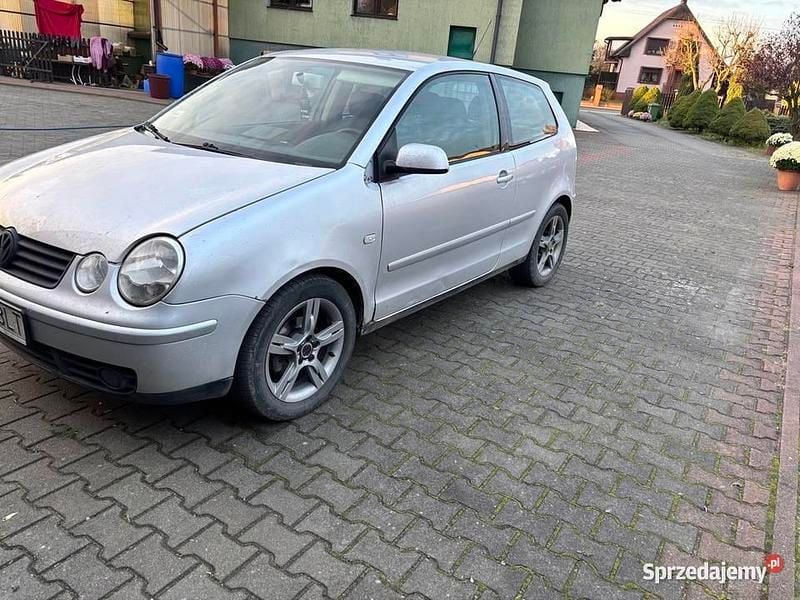 Srebrny Używany 2002 VW Polo Hatchback | 2500 zł (Dobra cena) - Obraz 1/4