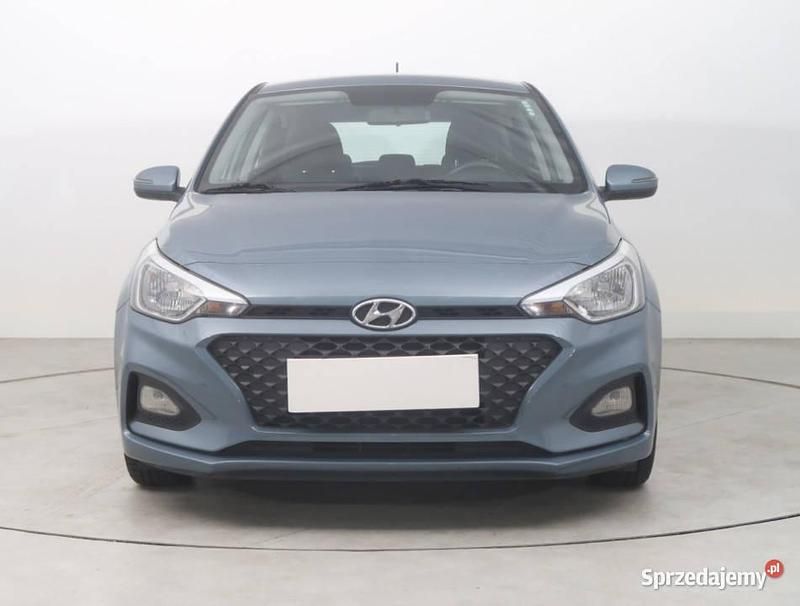 Używany Hyundai i20 84 KM (61 kW) 2019 Szary Hatchback