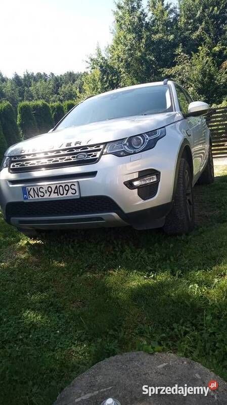 Srebrny Używany 2016 Land Rover Discovery Sport SUV | 68 000 zł - Obraz 1/4