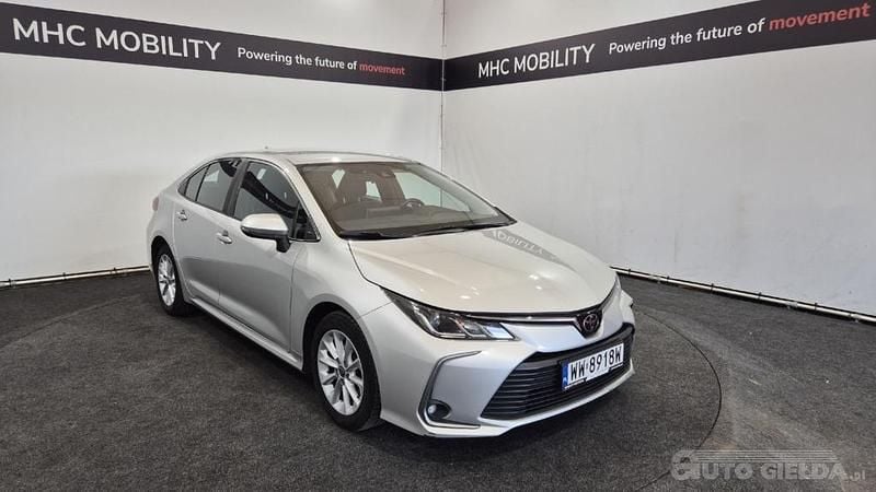 Srebrny Używany 2021 Toyota Corolla Sedan/Limuzyna | 39 360 zł (Super Cena) - Obraz 1/4