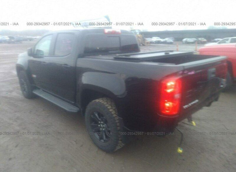 Używany Chevrolet Colorado 308 KM (226 kW) 2021 Czarny Pickup