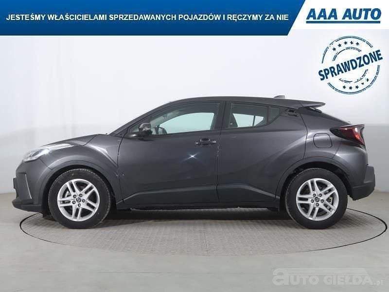 Używany Toyota C-HR 122 KM (89 kW) 2022 Szary SUV