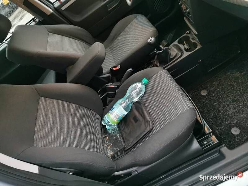 Używany 2008 Opel Meriva Minivan | 16 900 zł - Obraz 1/4