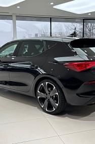 Używany Cupra Leon VZ 245 KM (180 kW) 2023 Czarny Hatchback