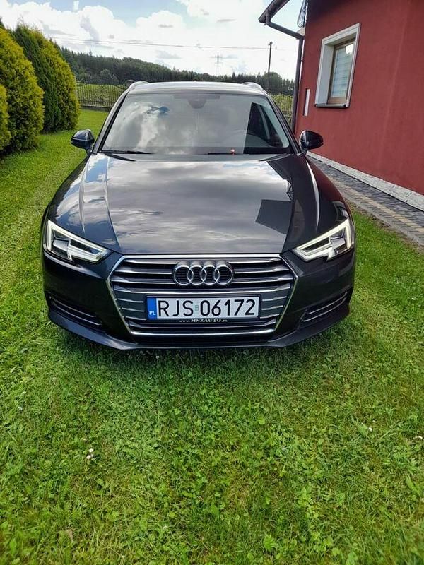 Szary Używany 2017 Audi A4 Kombi | 76 900 zł (Drogi) - Obraz 1/4