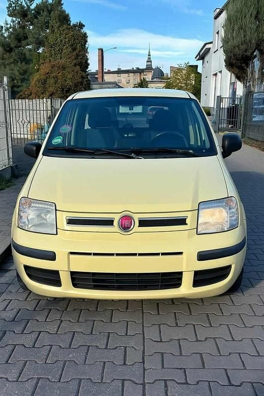 Żółty Używany 2010 Fiat Panda Hatchback | 6500 zł (Super Cena) - Obraz 1/4