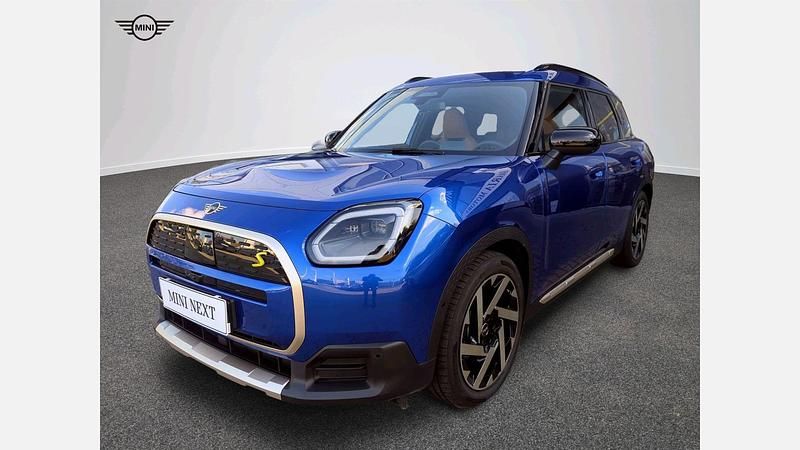 Używany Mini Countryman 225 kW (306 KM) 2024 Blazing blue metalizowany SUV