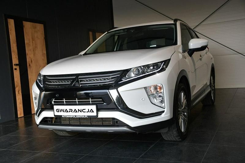 Używany Mitsubishi Eclipse Cross 163 KM (119 kW) 2018 Biały (metalik, perła) SUV