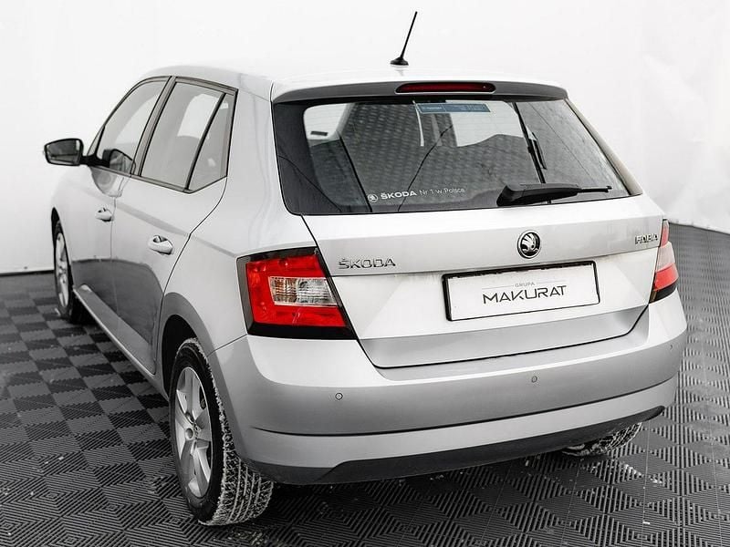 Używany Skoda Fabia 95 KM (69 kW) 2018 Srebrny (metalik) Hatchback