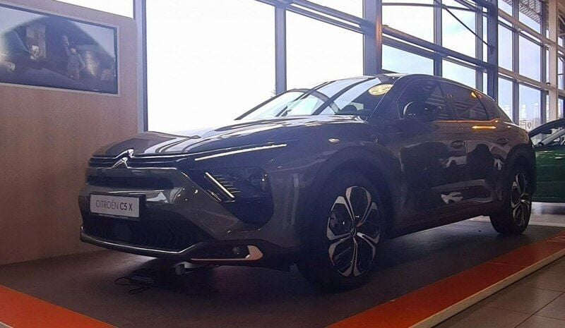 Zielony Używany 2022 Citroën C5 X Sedan/Limuzyna | 162 000 zł - Obraz 1/4