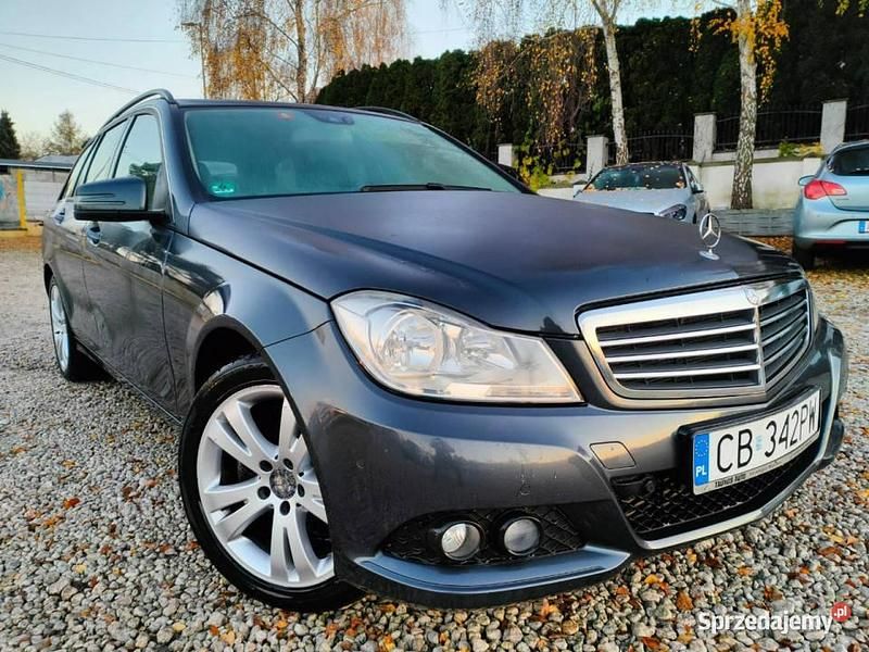 Szary Używany 2014 Mercedes C200 Sedan/Limuzyna | 34 900 zł (Super Cena) - Obraz 1/4