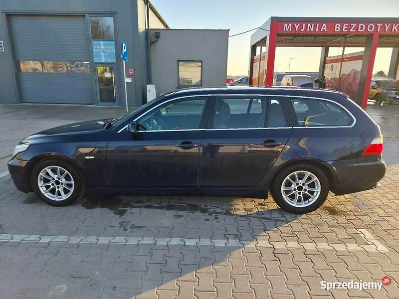 Używany BMW 530 2004 Granatowy Sedan/Limuzyna