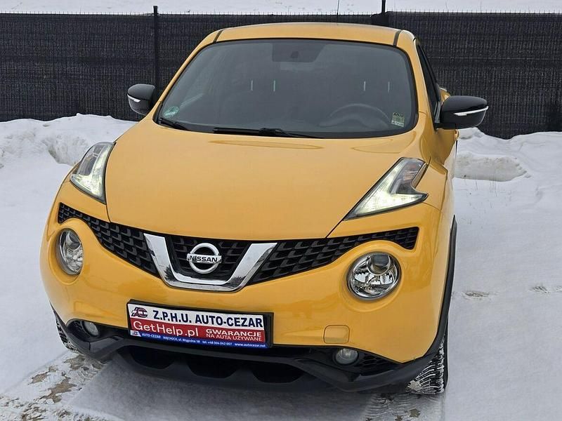 Używany Nissan Juke Acenta 116 KM (85 kW) 2015 Żółtozłoty SUV