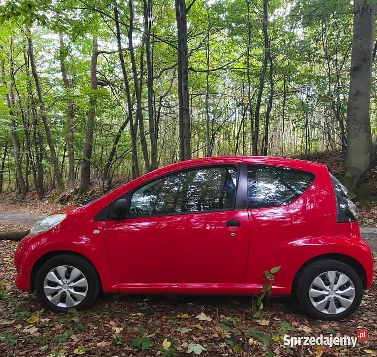 Używany Citroën C1 68 KM (50 kW) 2009 Czerwony Hatchback