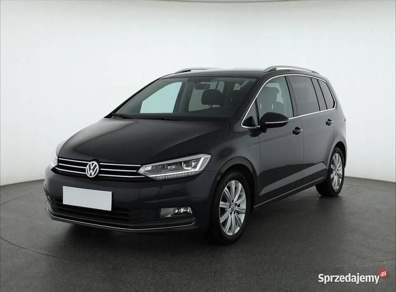 Używany VW Touran 2017 Szary Minivan