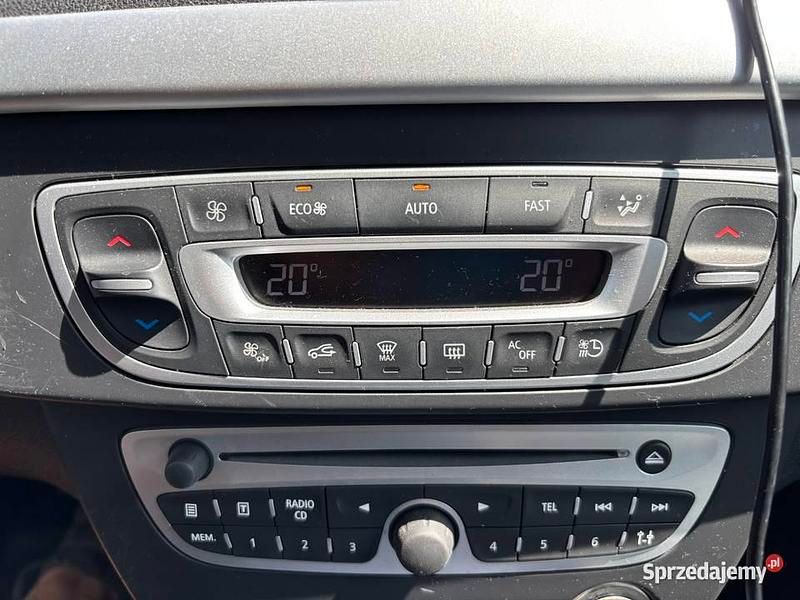 Używany 2011 Renault Fluence Sedan/Limuzyna | 17 000 zł - Obraz 1/4