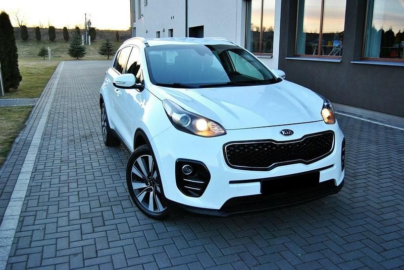 Używany Kia Sportage 116 KM (85 kW) 2016 Biały SUV