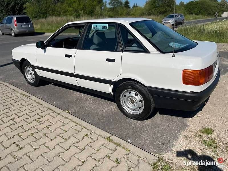 Używany 1987 Audi 80 | 10 900 zł - Obraz 1/4